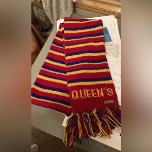 Queens University Golden Gaels Wool Scarf